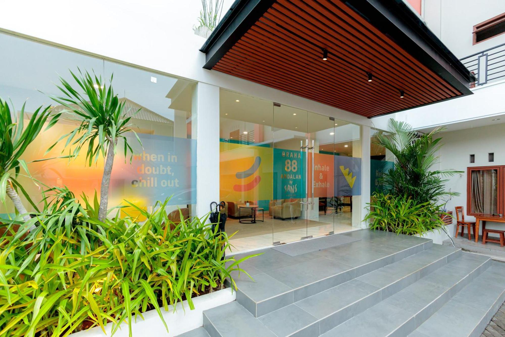 Sans Hotel 88 Andalan Surabaya By Reddoorz Exteriér fotografie